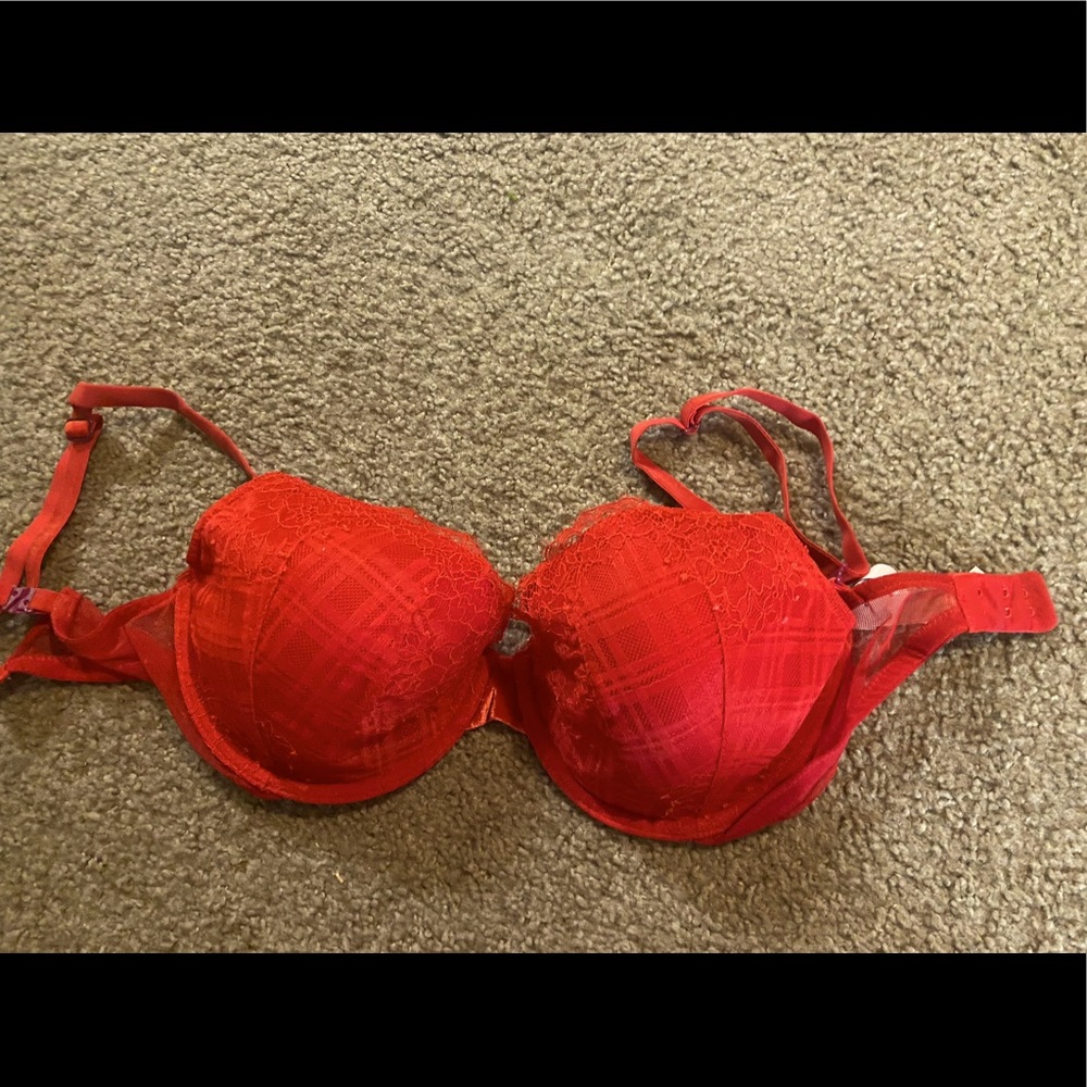 Woman’s Victoria secret bra